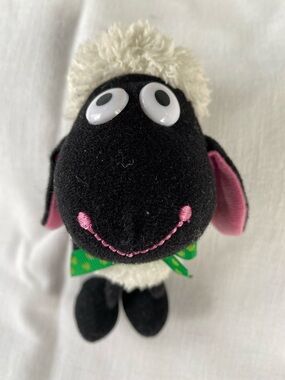 Irish Big Heads - Shaun The Sheep Key Chain